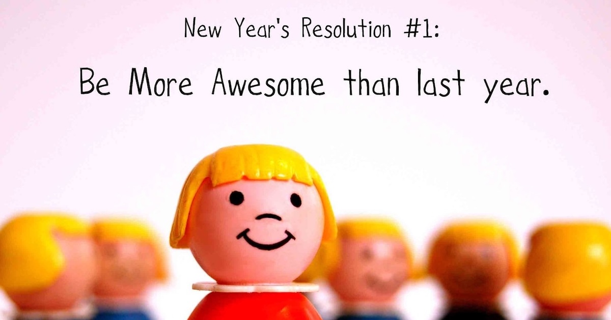 New Year resolutions checklist on a desk